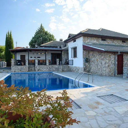 Luxury, Private Pool, Sauna, Beach! Villa