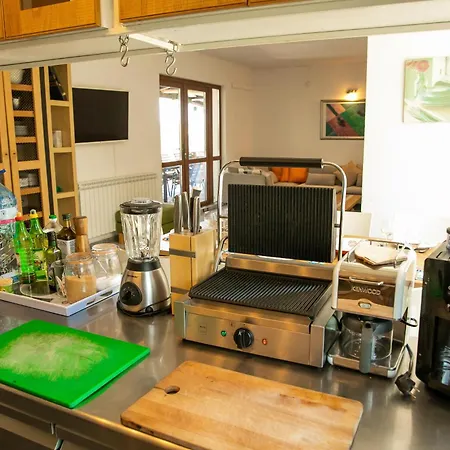 Luxury, Private Pool, Sauna, Beach! Villa Bŭnzarito