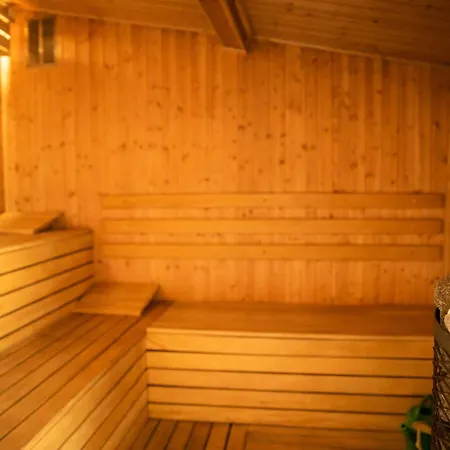 Luxury, Private Pool, Sauna, Beach! *