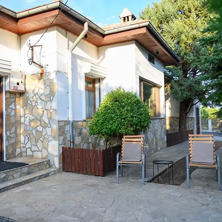 Luxury, Private Pool, Sauna, Beach! Bŭnzarito