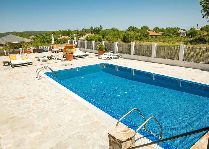 Luxury, Private Pool, Sauna, Beach! *