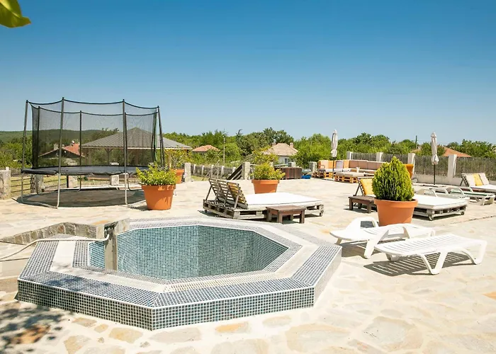 Luxury, Private Pool, Sauna, Beach! Banya (Burgas)