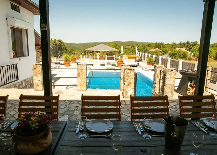 וילה Luxury, Private Pool, Sauna, Beach! *